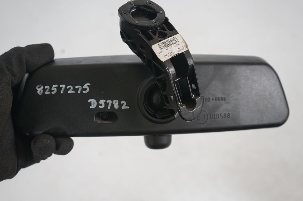 Rear view mirror (interior) (8)