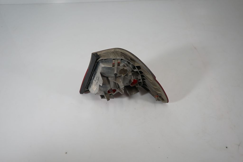 Rear/tail lights (3)