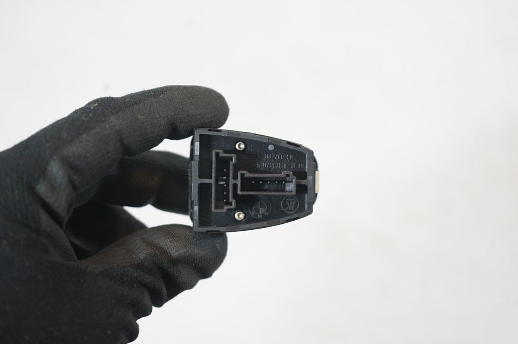 Wing mirror switch (7)