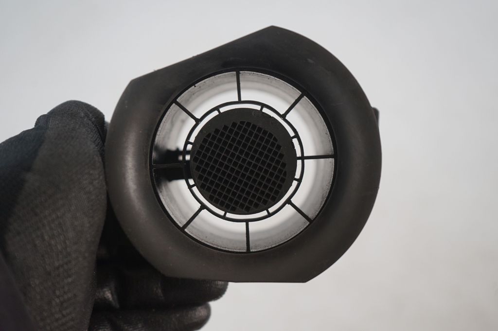 Mass air flow meter (7)