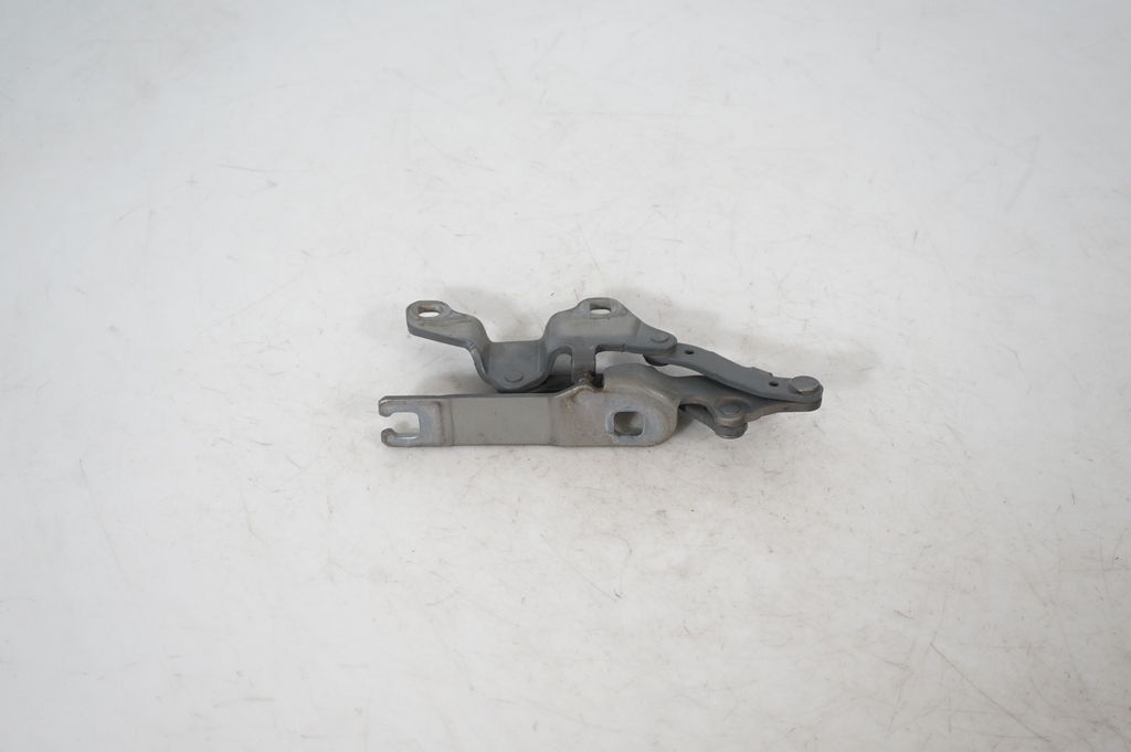 Engine bonnet/hood hinges (5)