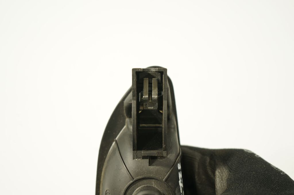 Front door interior handle (7)