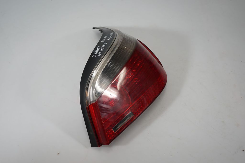 Rear/tail lights (4)