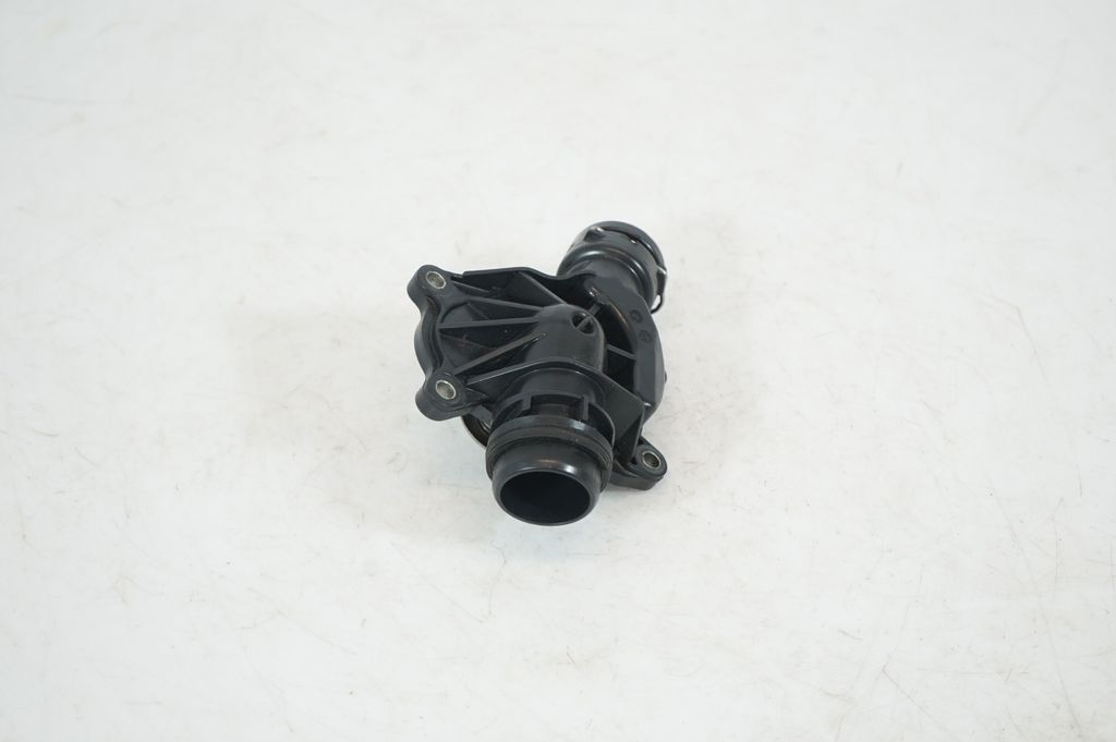 Thermostat/thermostat housing (4)