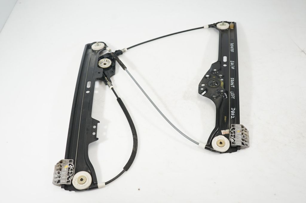 Front door window regulator with motor (2)