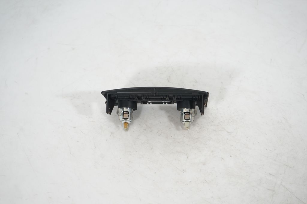 Cigarette lighter trim rear (3)