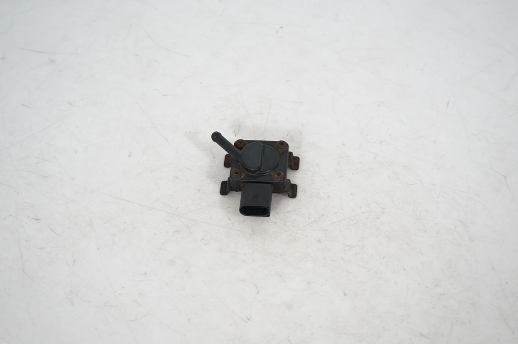 Exhaust gas pressure sensor (3)