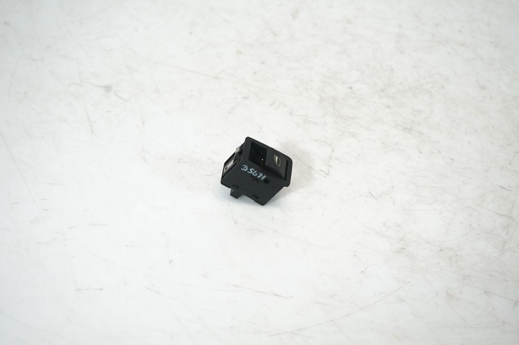 Electric window control switch (4)