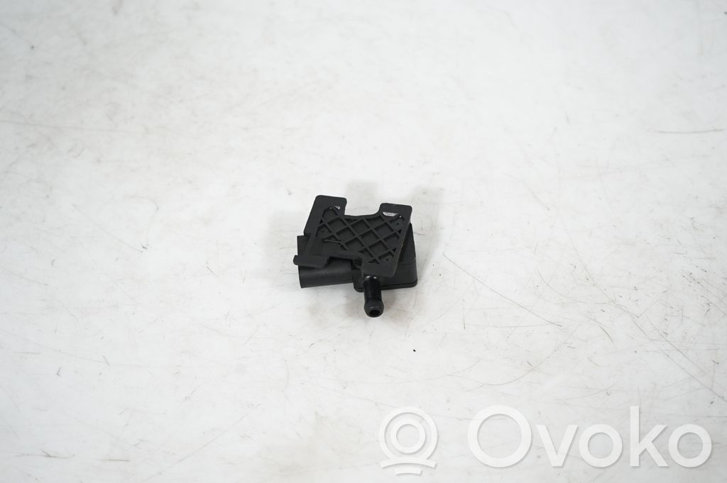 Exhaust gas pressure sensor (5)