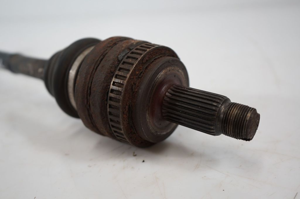 Rear driveshaft (4)