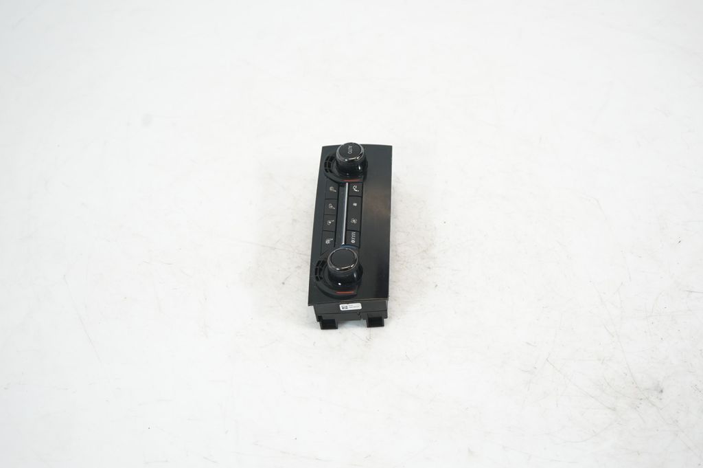 Climate control unit (4)