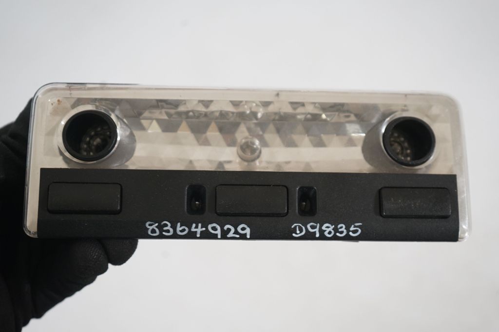 Front seat light (7)