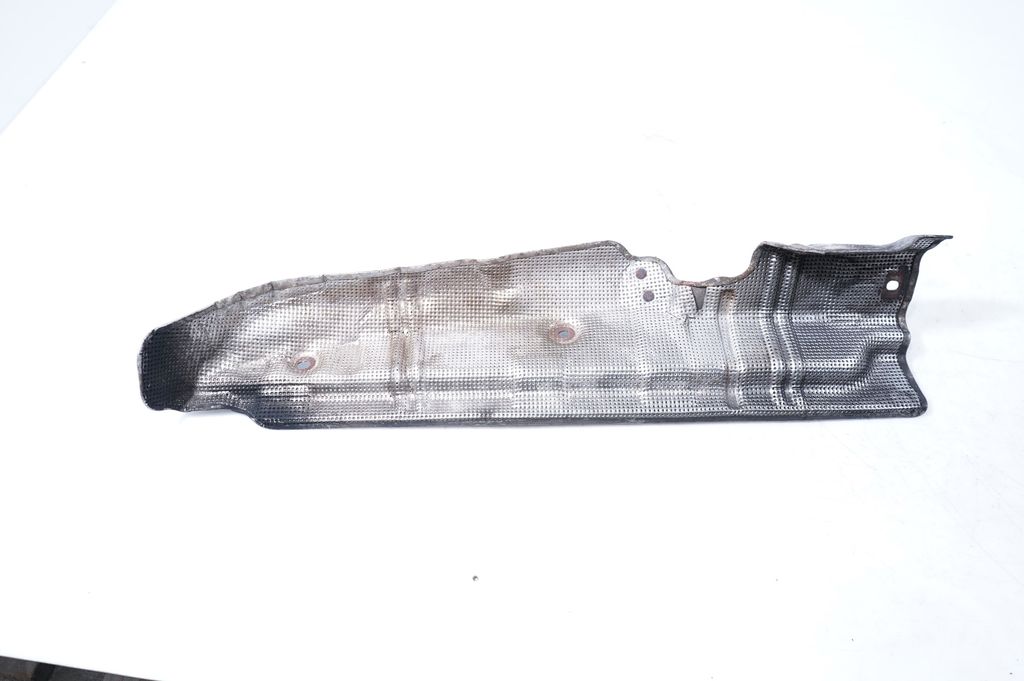 Driveshaft support bearing bracket (6)