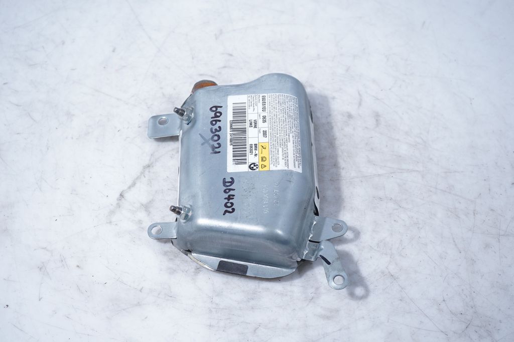 Front door airbag (2)