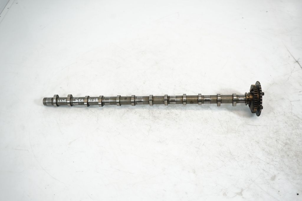 Camshaft (3)