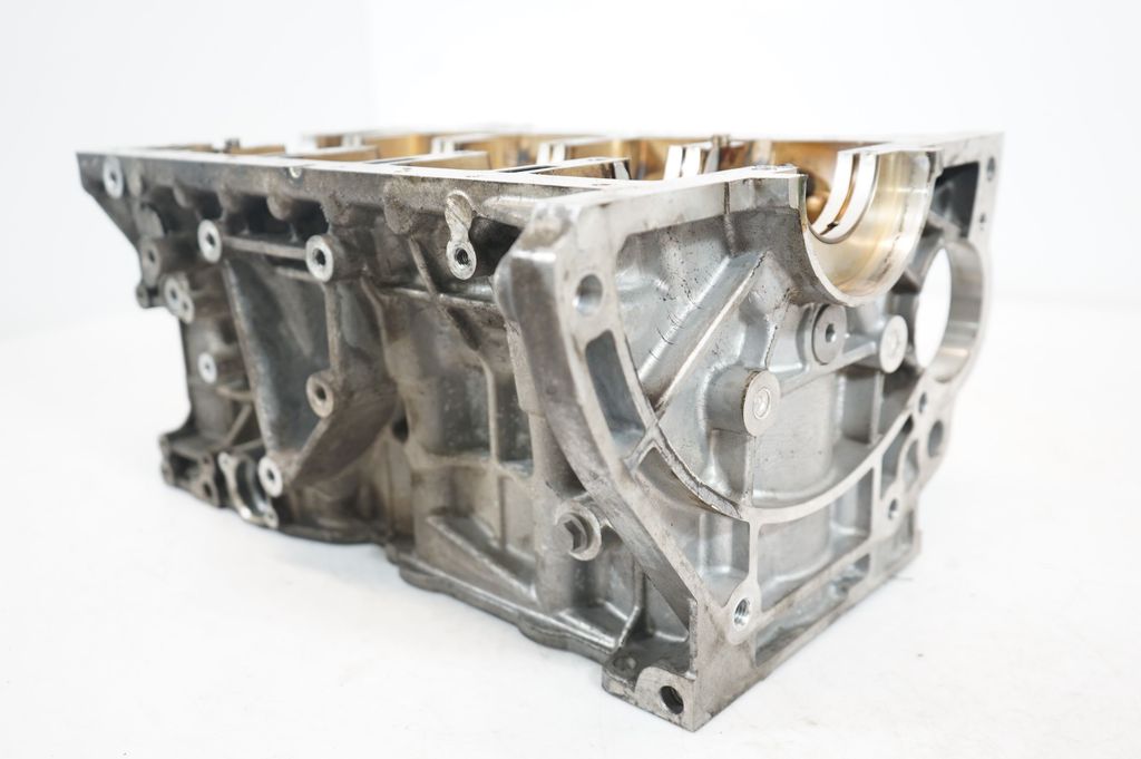 Engine block (6)