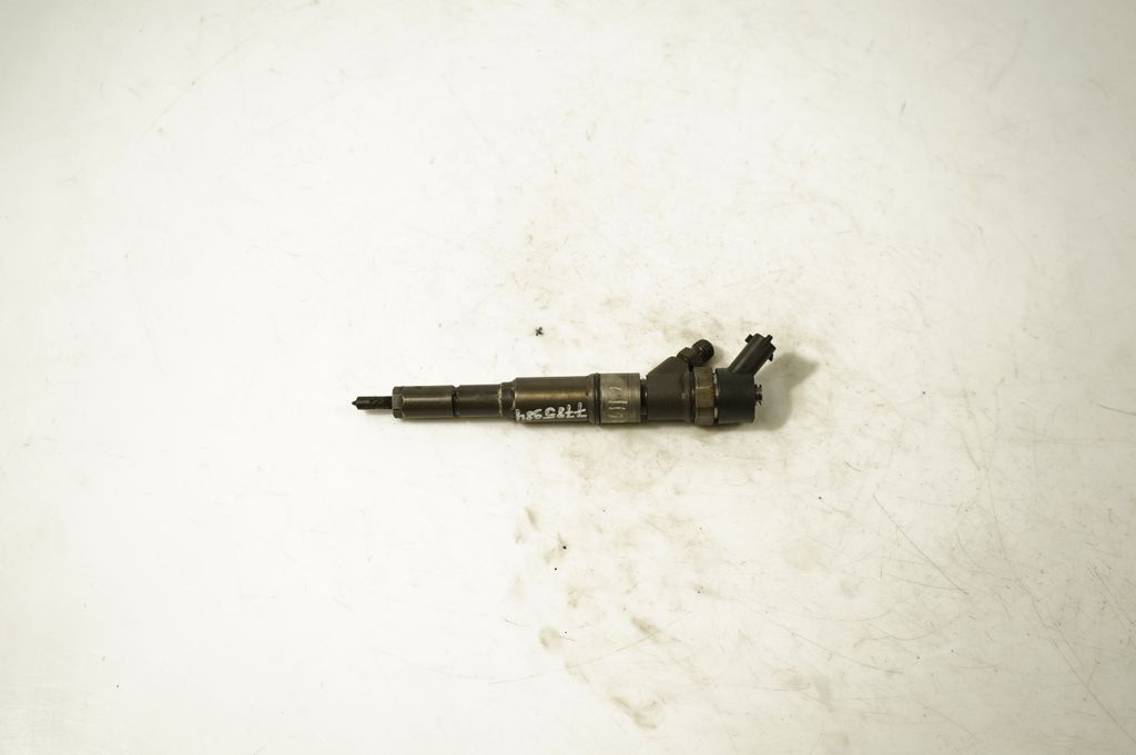 Fuel injector (4)