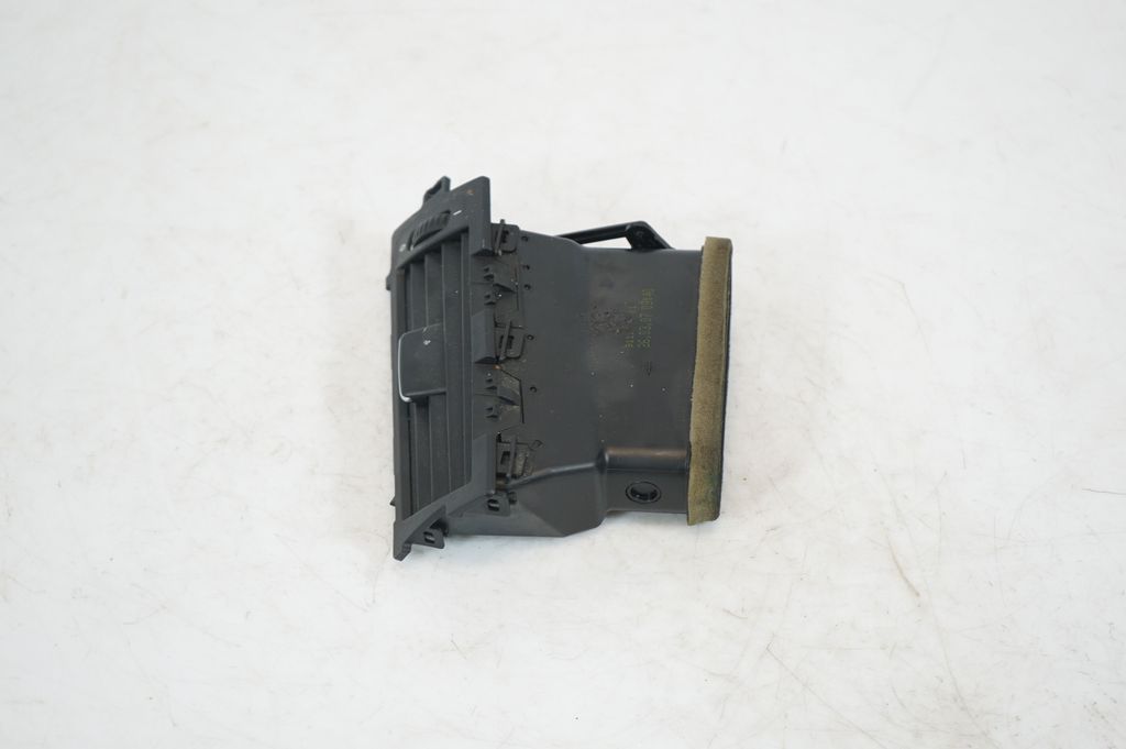 Dashboard side air vent grill/cover trim (2)