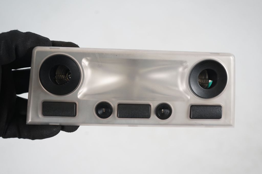 Front seat light (6)