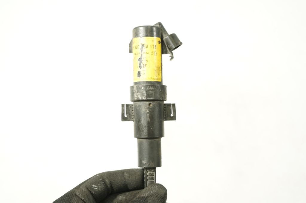 Headlight washer spray nozzle (6)