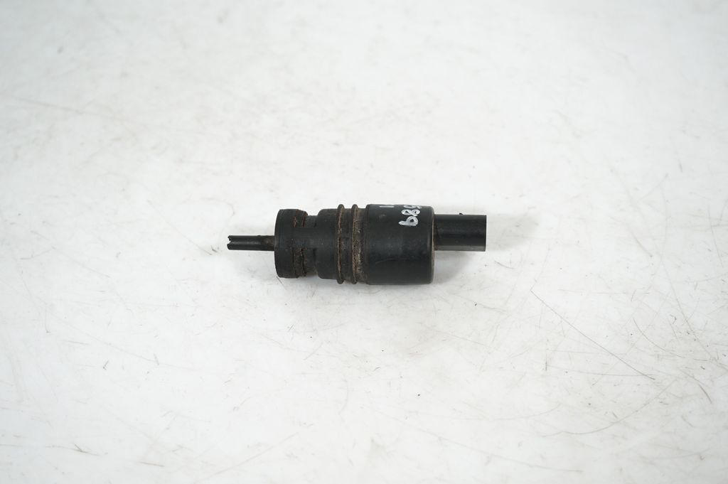 Windscreen/windshield washer pump