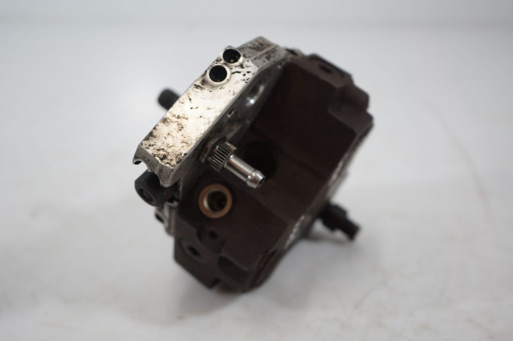 Fuel injection high pressure pump (7)