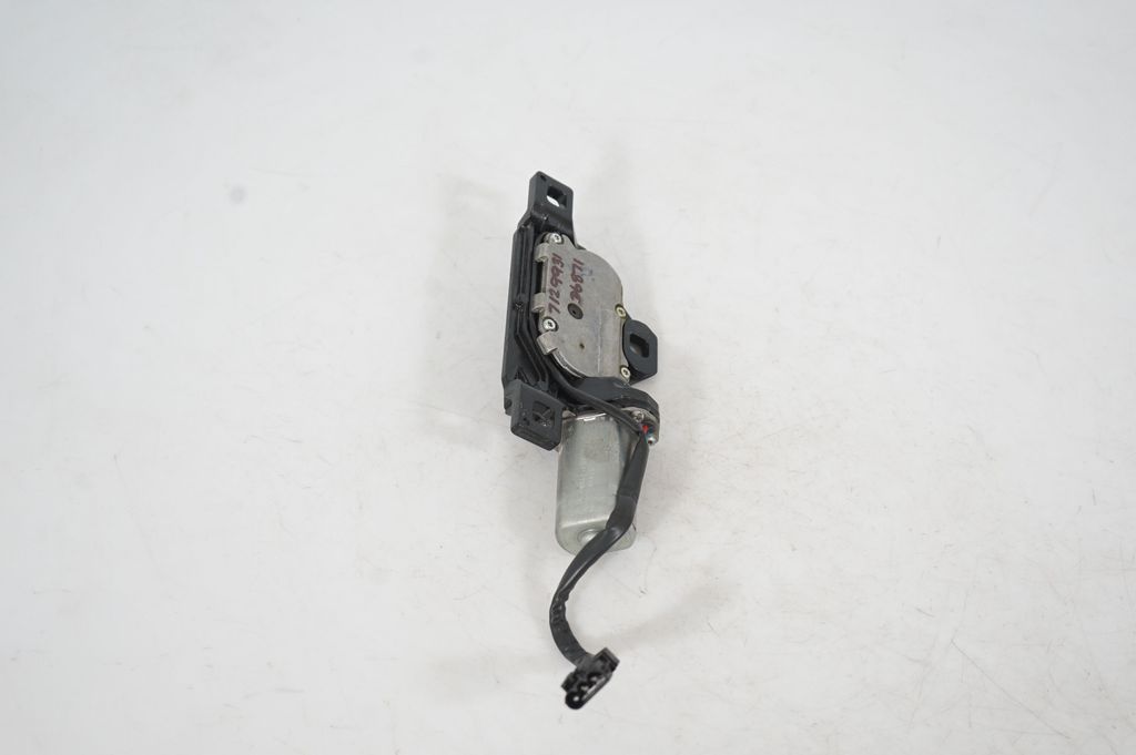 Tailgate/trunk/boot lift motor (4)