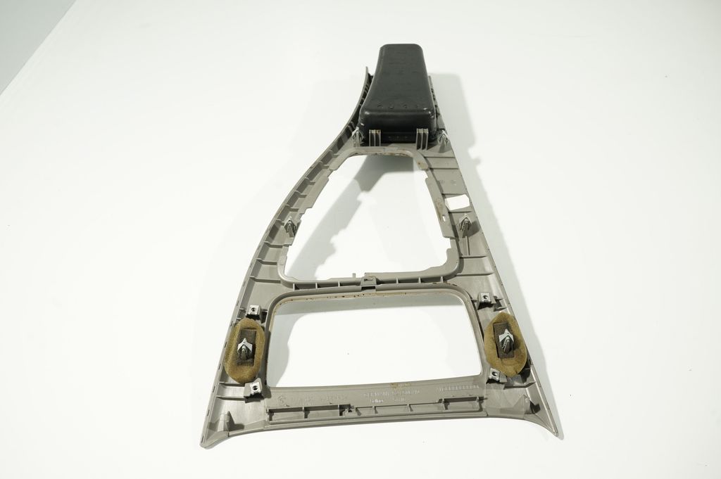 Gear shifter surround trim plastic (6)