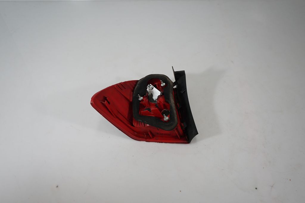 Rear/tail lights (5)