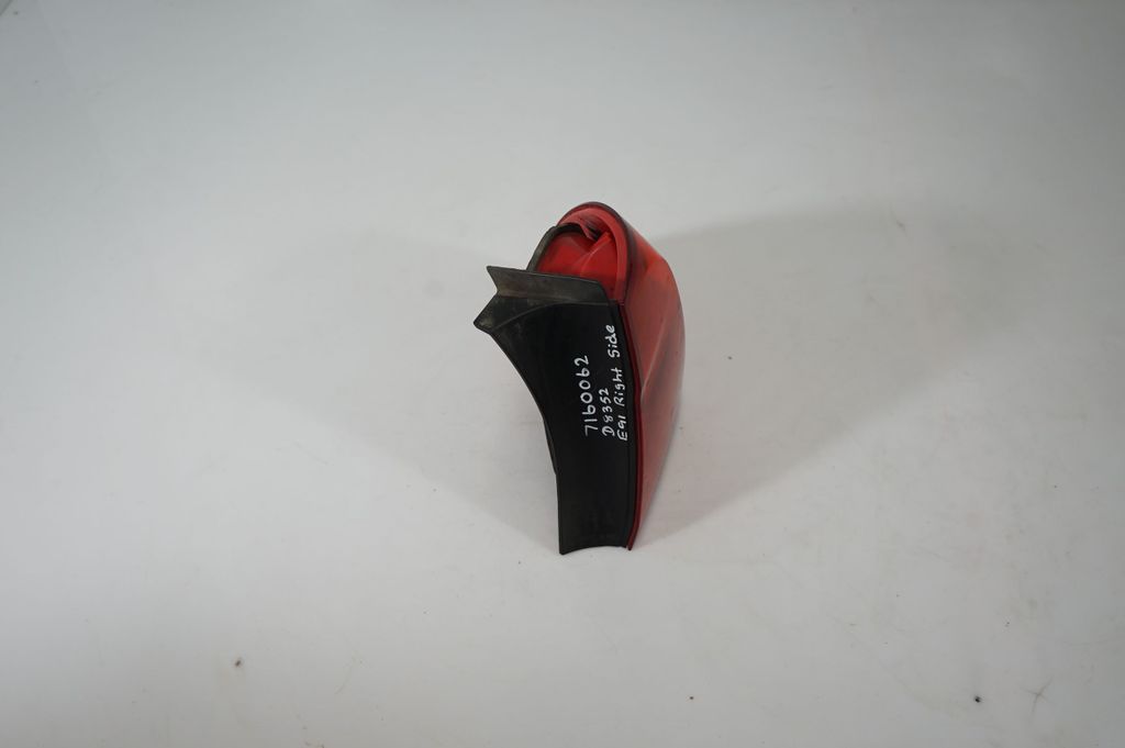 Rear/tail lights (4)