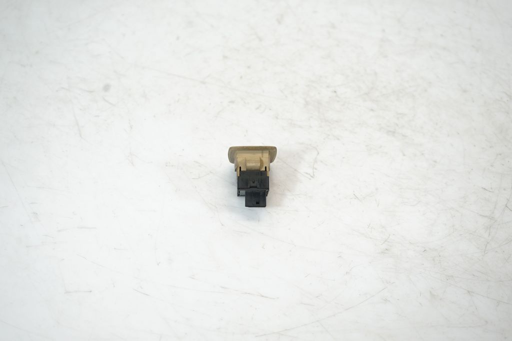 Electric window control switch (3)