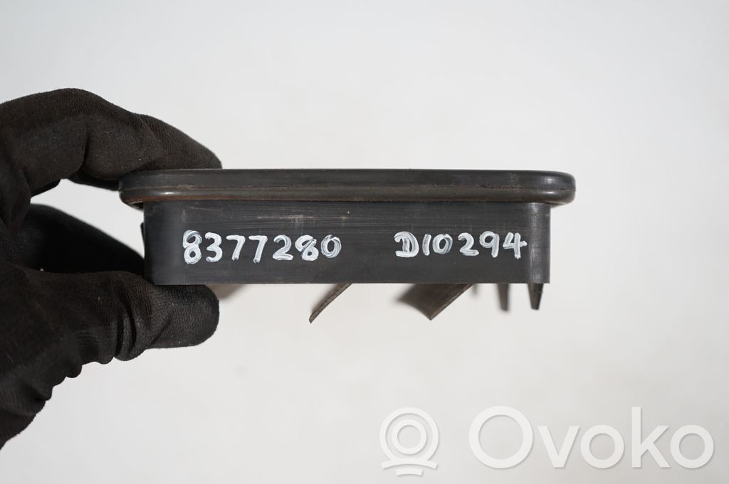 Quarter panel pressure vent (8)