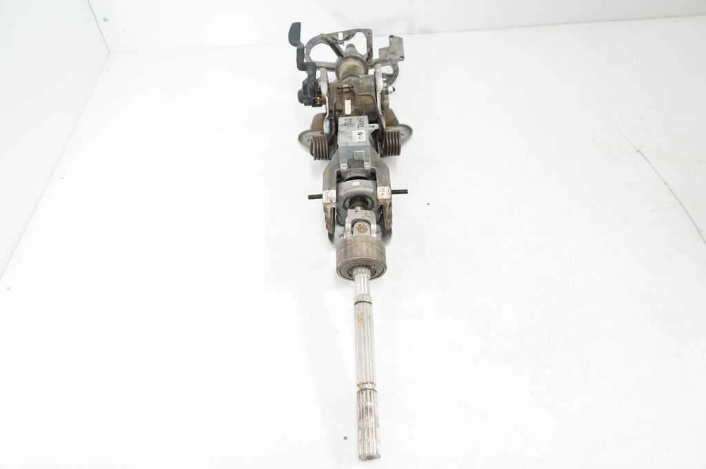 Steering wheel axle (4)