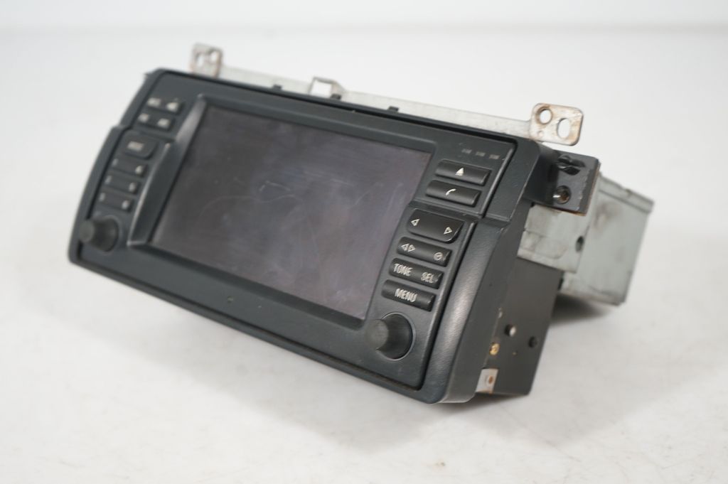 Radio/CD/DVD/GPS head unit (6)