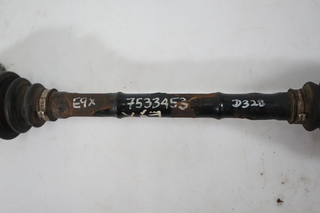 Rear driveshaft (8)