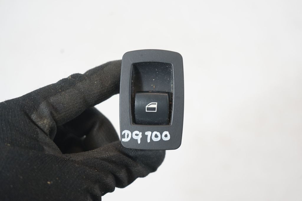 Electric window control switch (7)