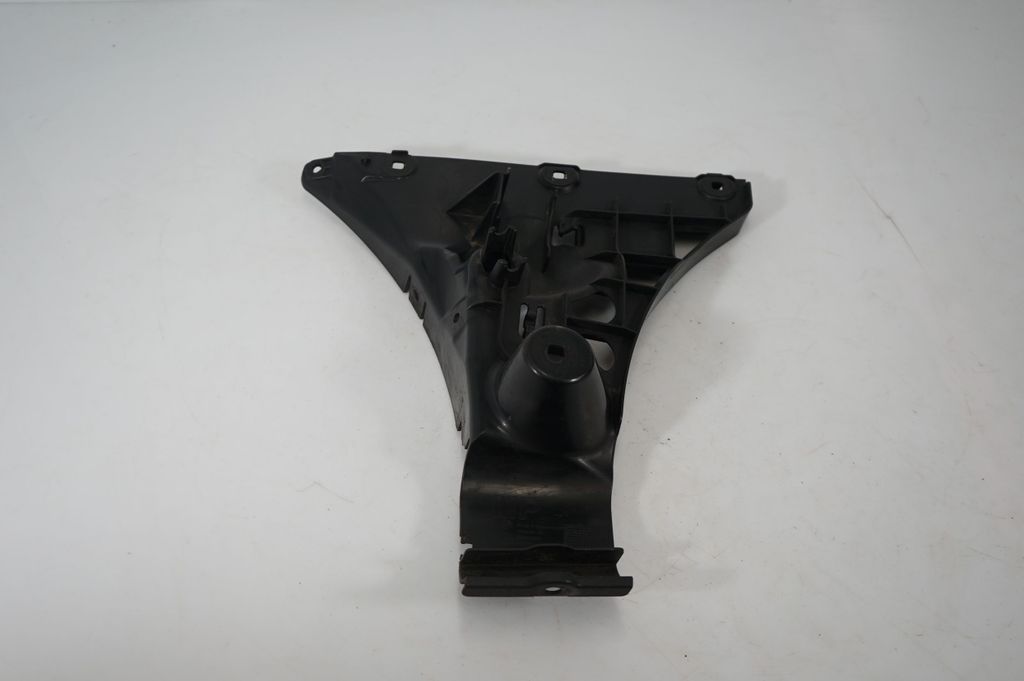 Rear bumper mounting bracket (5)