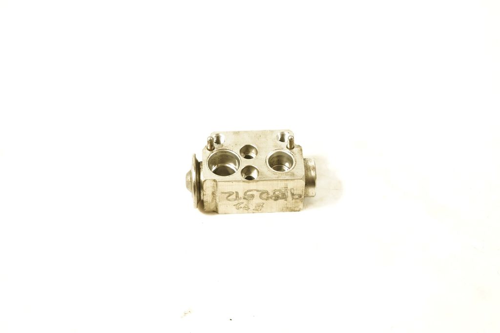 Air conditioning (A/C) expansion valve (3)