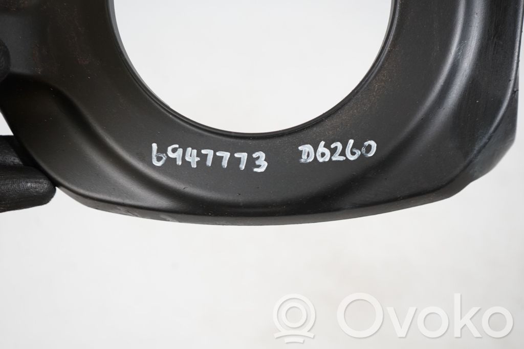 Steering wheel column trim (8)