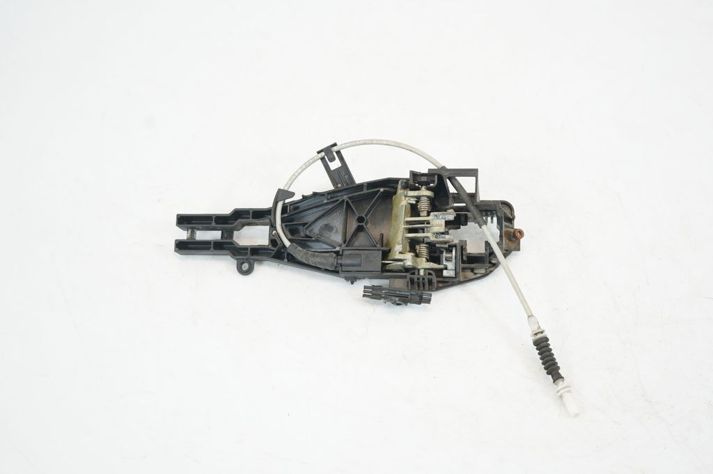 Front door exterior handle/bracket (5)