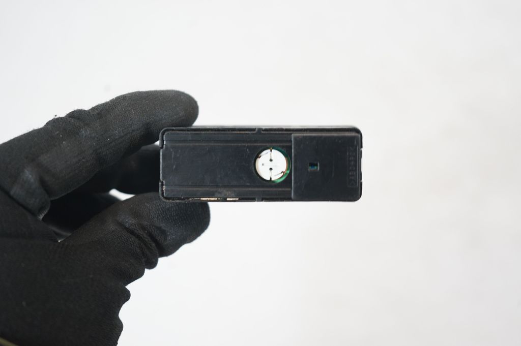 Hazard light switch (7)