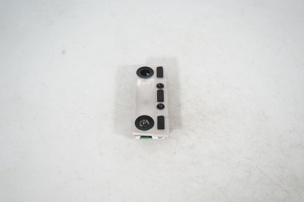 Front seat light (2)