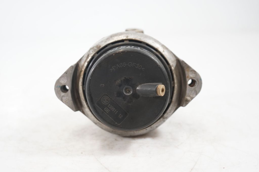 Engine mount bracket (6)