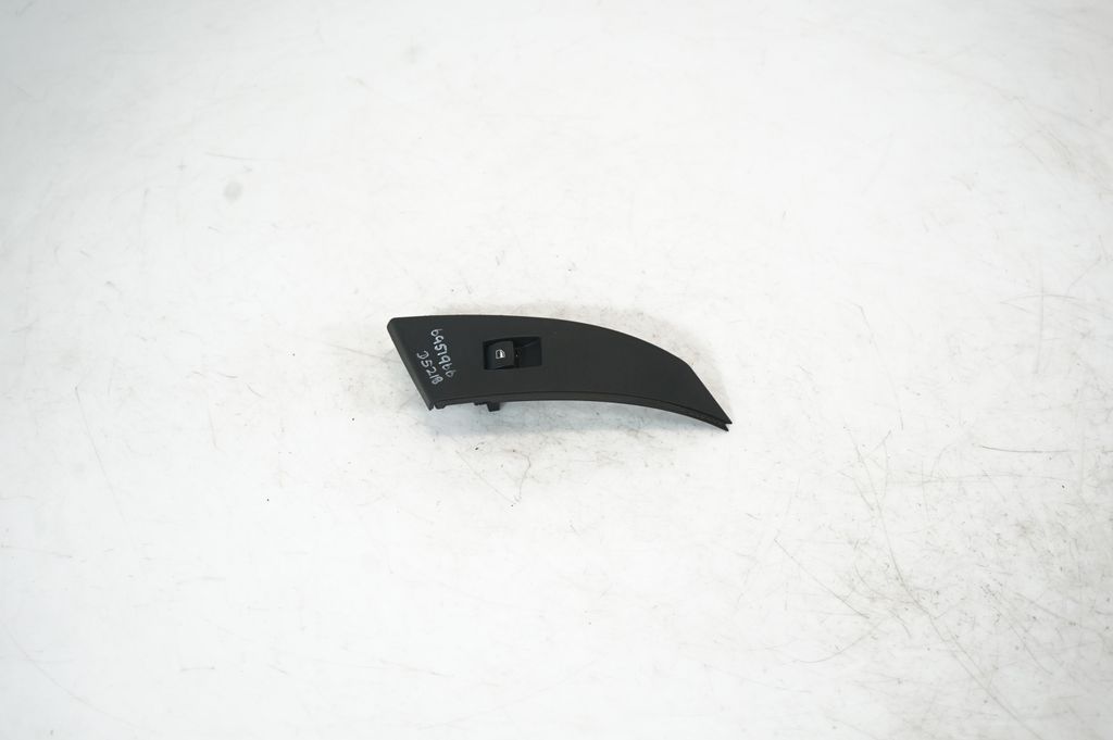 Electric window control switch (2)