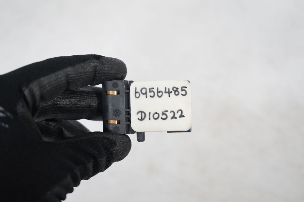 Airbag deployment crash/impact sensor (7)