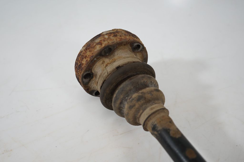 Rear driveshaft (6)