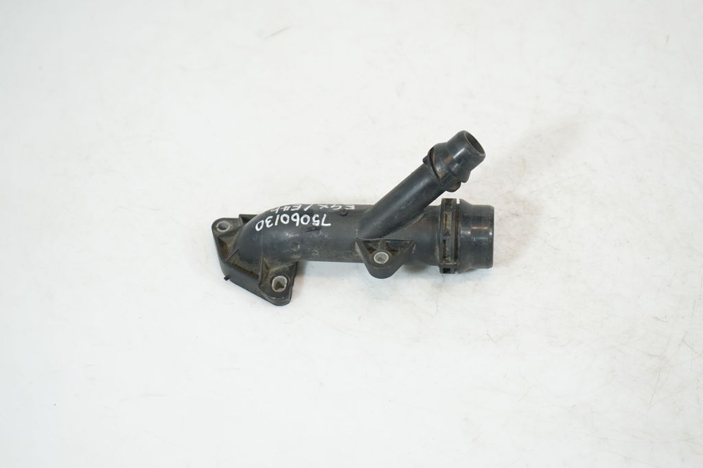 Engine coolant pipe/hose (3)