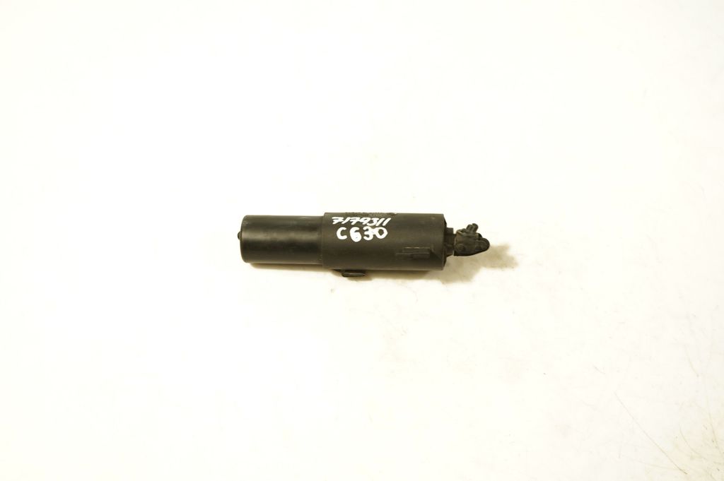 Headlight washer spray nozzle (4)