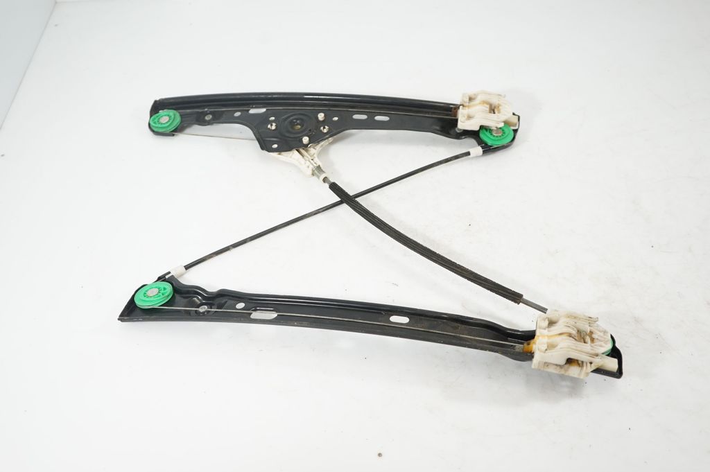 Front door window regulator with motor (5)