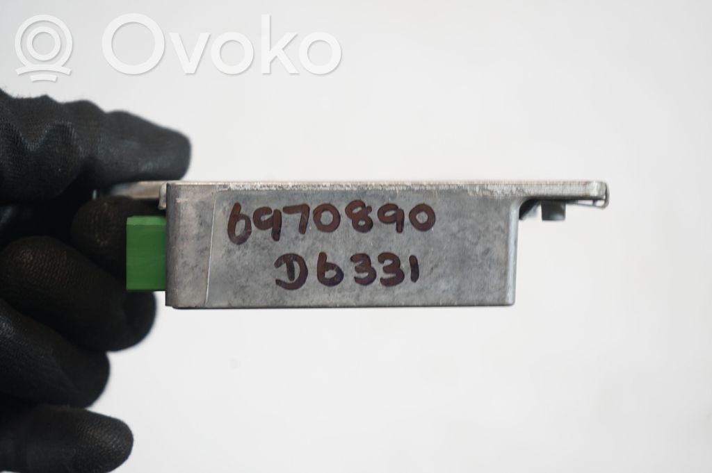 Airbag control unit/module (8)